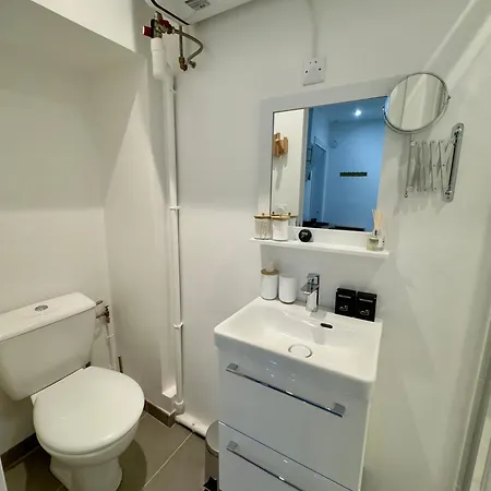 Daire Pigalle Square - Modern Steps Away From Moulin Rouge