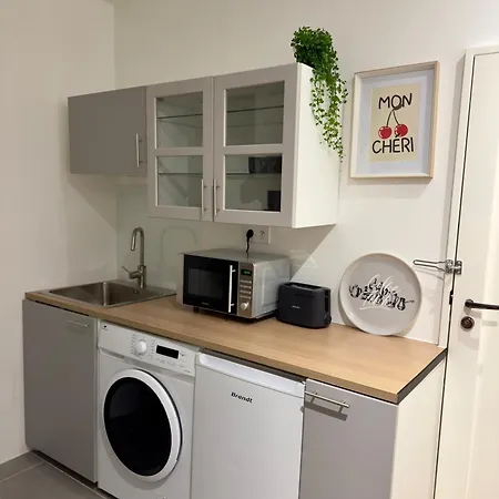 Apartman Pigalle Square - Modern Steps Away From Moulin Rouge