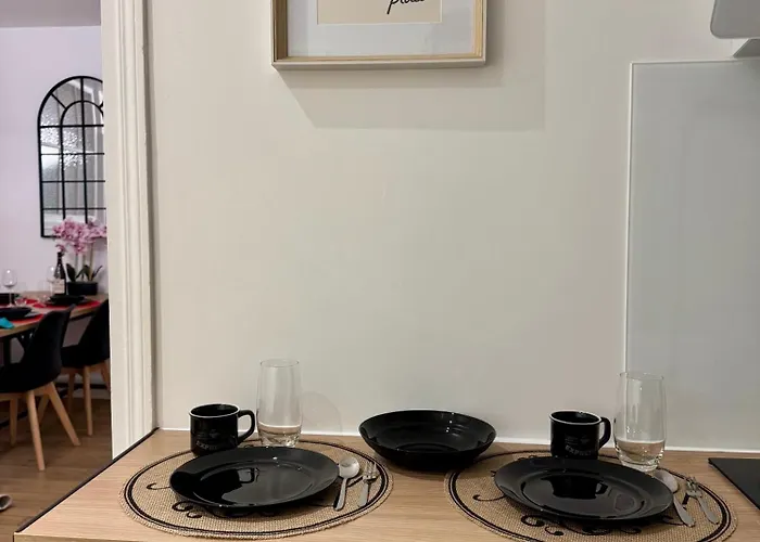 Pigalle Square - Modern Steps Away From Moulin Rouge * باريس