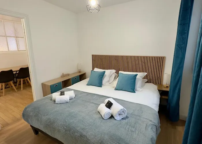 Apartament Pigalle Square - Modern Steps Away From Moulin Rouge